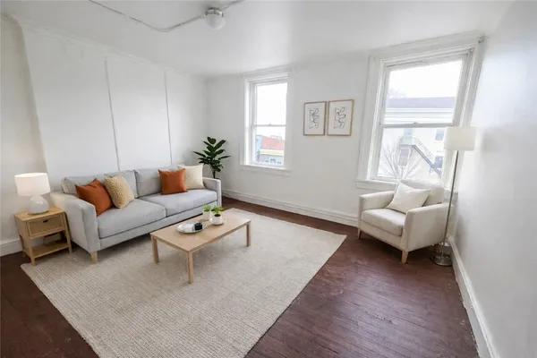 $950 | 110-112 Seneca Street, Unit 5, Geneva City, NY 14456