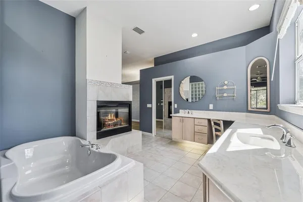 $900,000 | 4408 Calm Water Court, Orlando, FL 32817