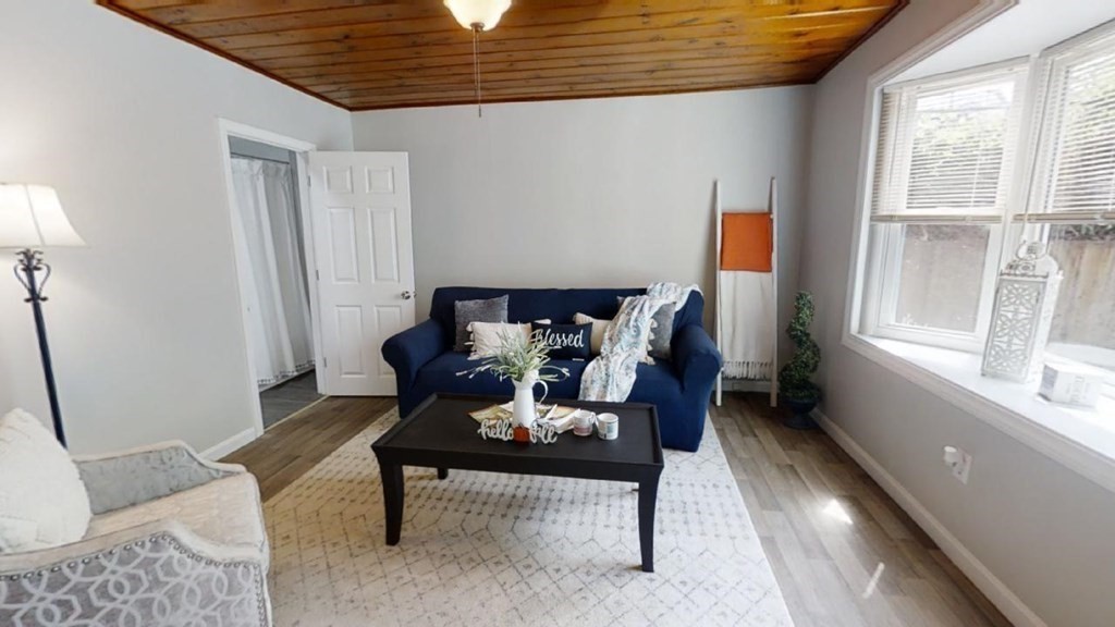 41 Danforth Street Fall River, MA 02720 - Photo 4 of 18 Gallery Image 4