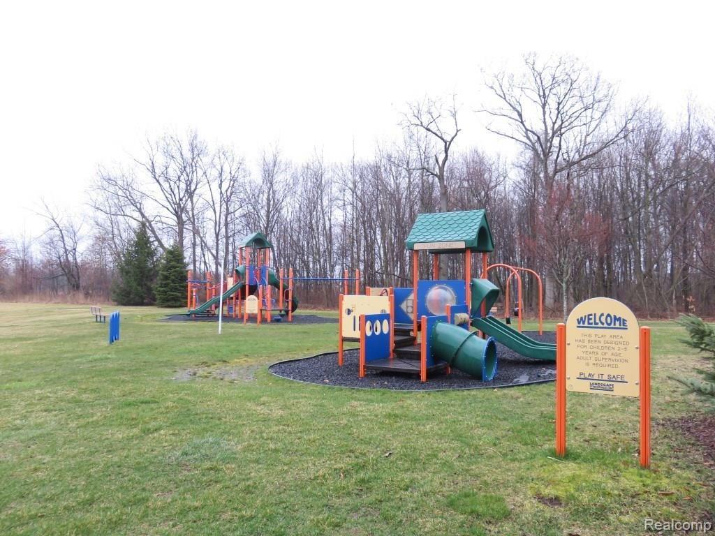 4229 Hampton Ridge Boulevard Howell, MI 48843 - Photo 25 of 25 Gallery Image 25