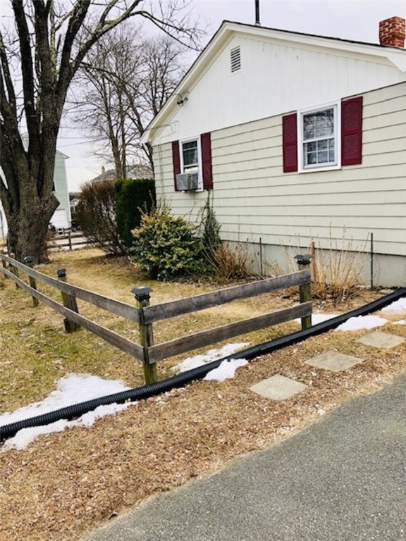 2 Munro Avenue Warren, RI 02885 - Photo 2 of 6