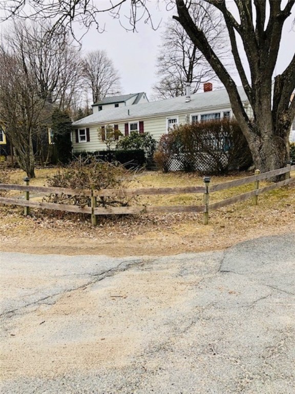 2 Munro Avenue Warren, RI 02885 - Photo 3 of 6