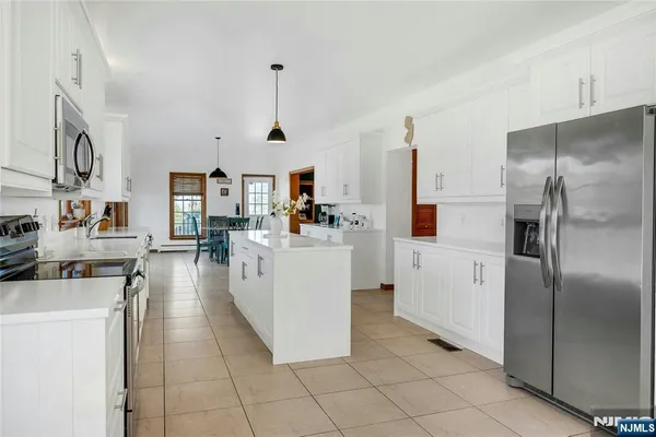 $1,149,000 | 40 Horseneck Road, Montville, NJ 07045