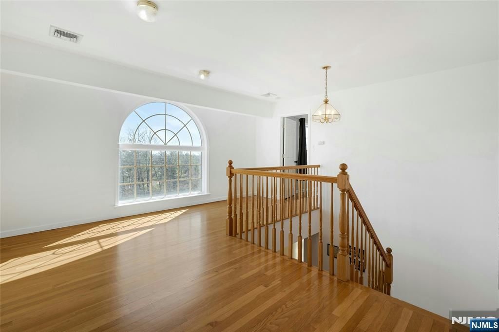 40 Horseneck Road Montville, NJ 07045 - Photo 20 of 37