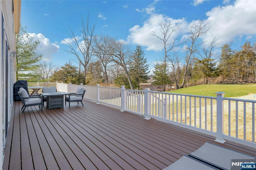 40 Horseneck Road Montville, NJ 07045 - Photo 33 of 37