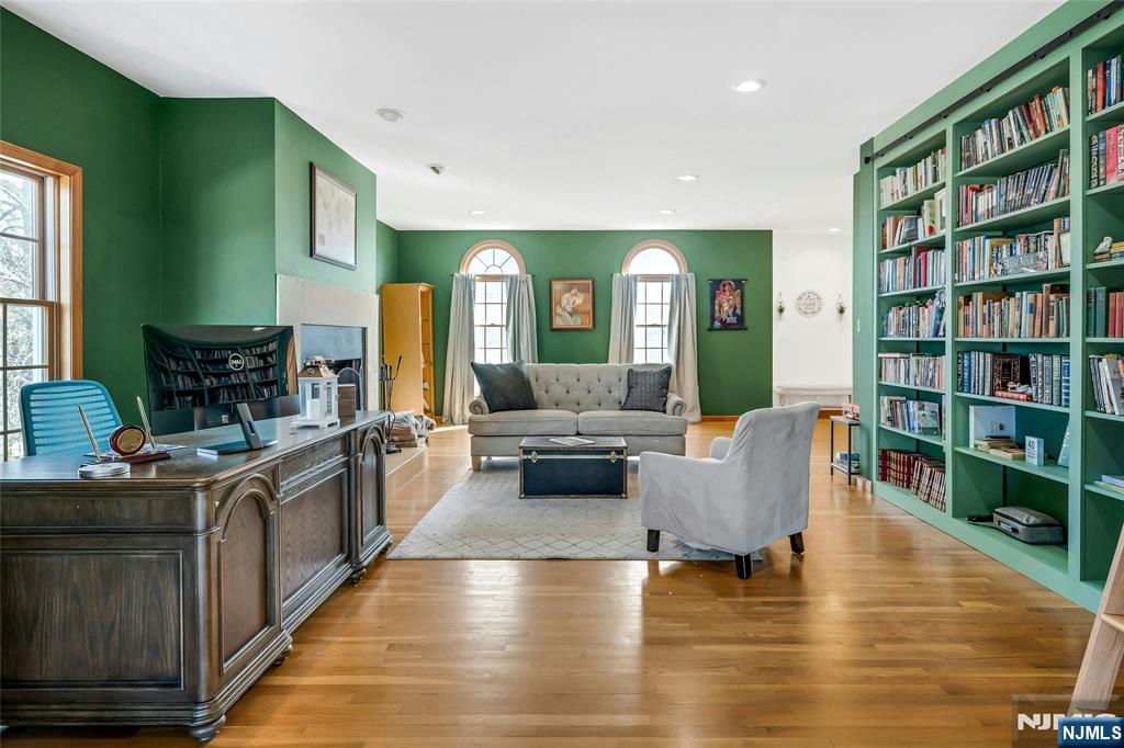 40 Horseneck Road Montville, NJ 07045 - Photo 5 of 37