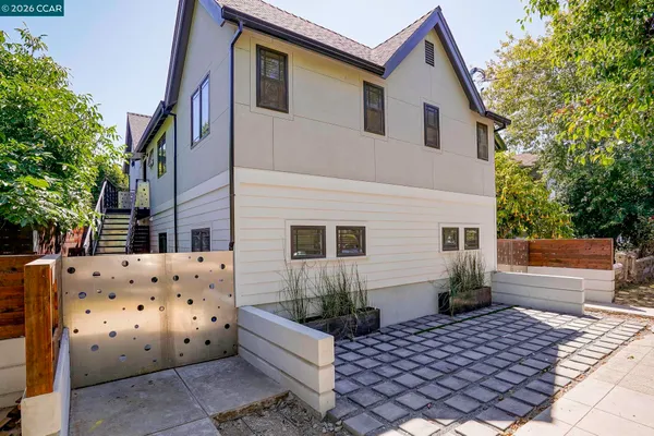 a house view with a outdoor space