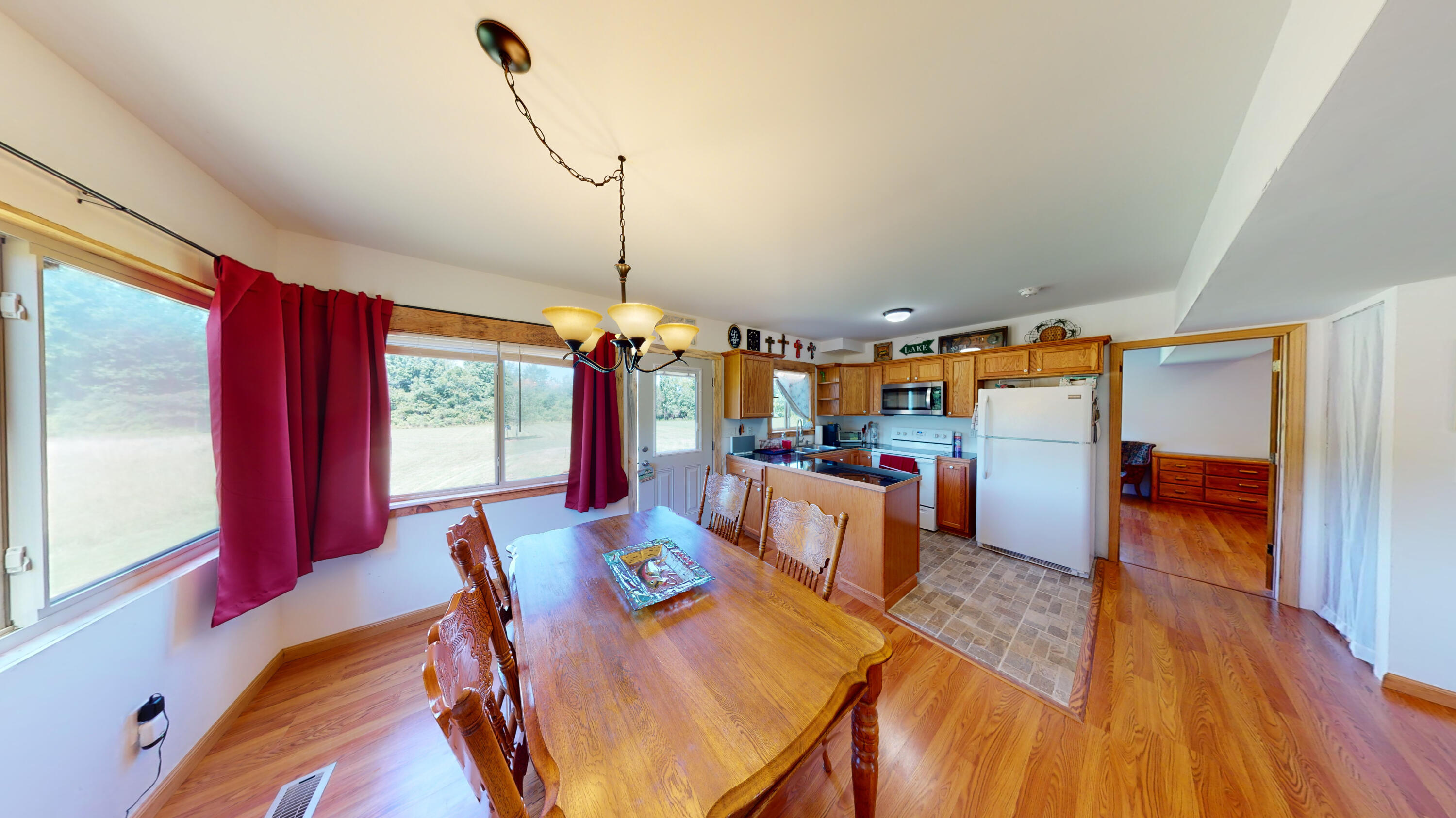272 Hungerford Road Dayton, TN 37321 - Photo 4 of 23 4-Dining_Kitchen