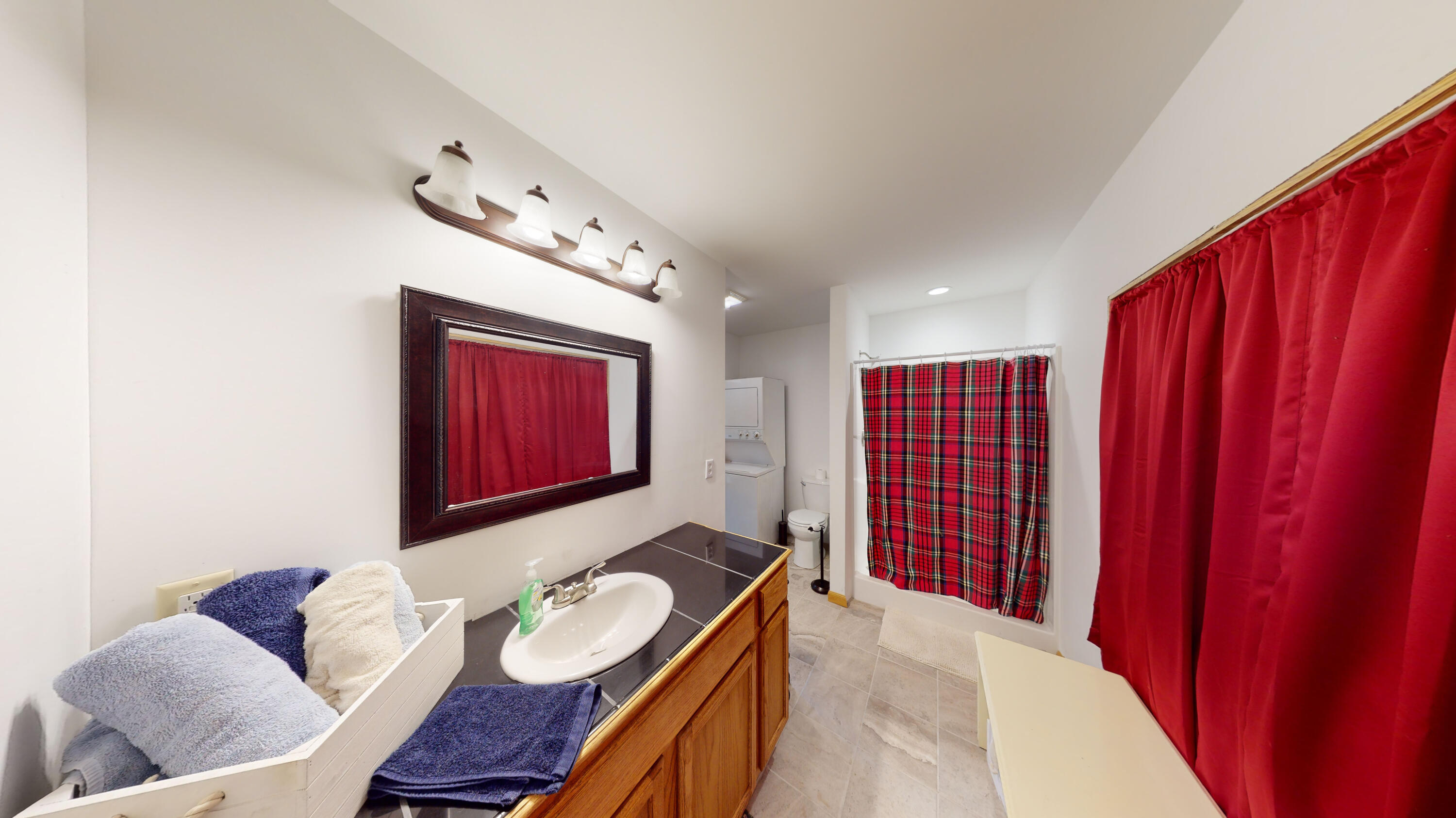 272 Hungerford Road Dayton, TN 37321 - Photo 9 of 23 10-Bathroom 1