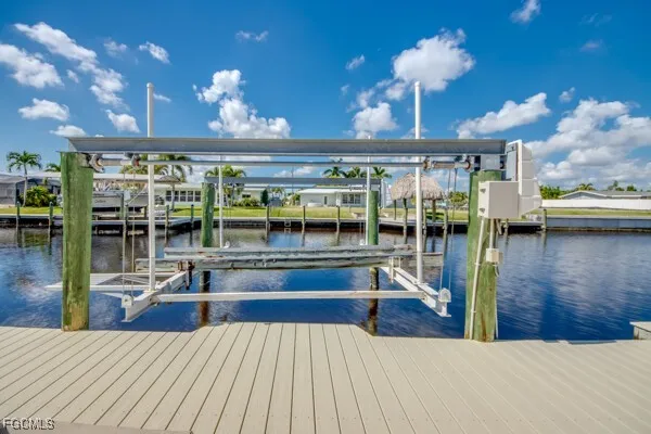 $745,000 | 5168 Sunnybrook Court, Cape Coral, FL 33904