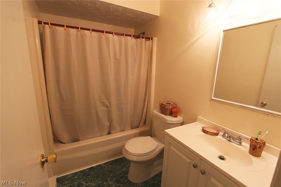 6994 Coon Club Road Medina, OH 44256 - Photo 12 of 25 Gallery Image 12