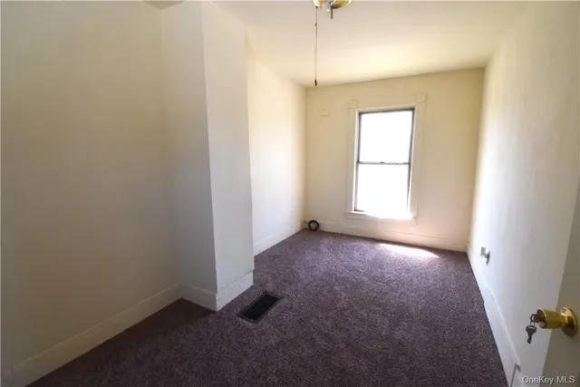 $1,500 | 140 Front Street, Port Jervis, NY 12771