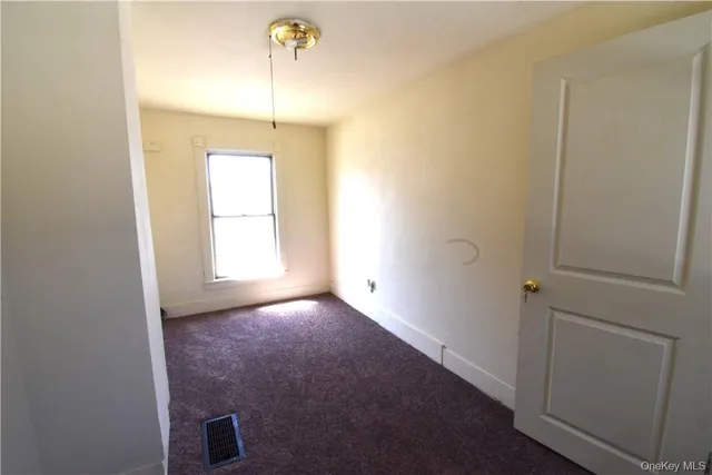 $1,500 | 140 Front Street, Port Jervis, NY 12771