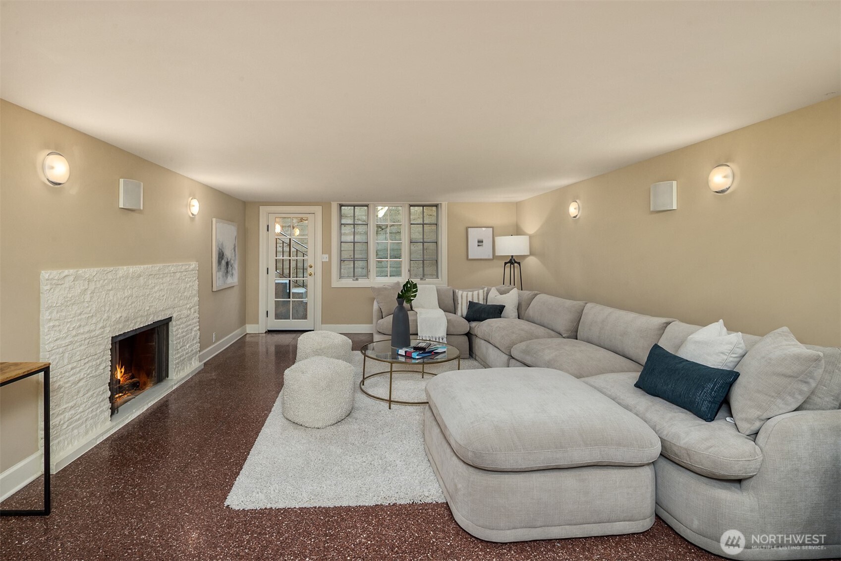 5506 Northeast Penrith Road Seattle, WA 98105 - Photo 29 of 40