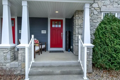 $369,000 | 1707 Autumn Lake Parkway, Madison, WI 53718