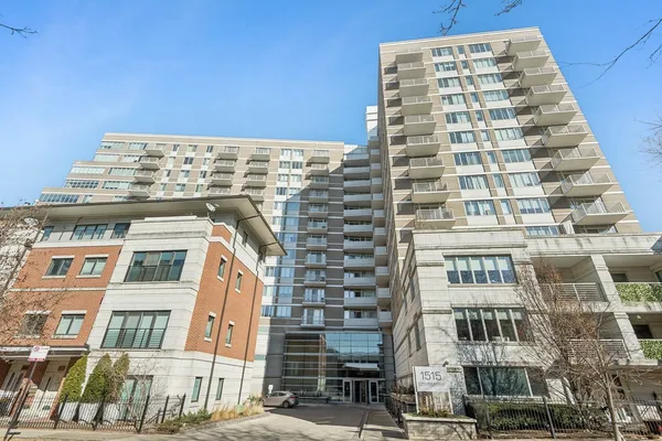 $849,000 | 1515 South Prairie Avenue, Unit 914, Chicago, IL 60605