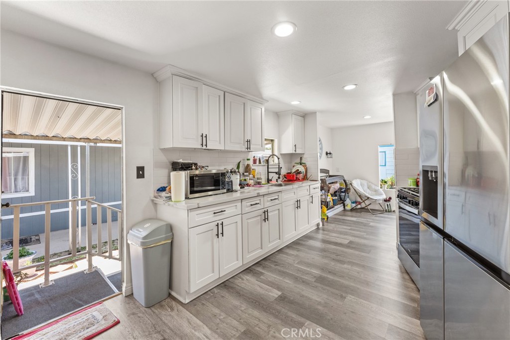 1155 South Riverside Street, Unit 136 Rialto, CA 92376 - Photo 11 of 33