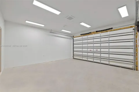 $6,995,000 | 5262 La Gorce Drive, Miami Beach, FL 33140