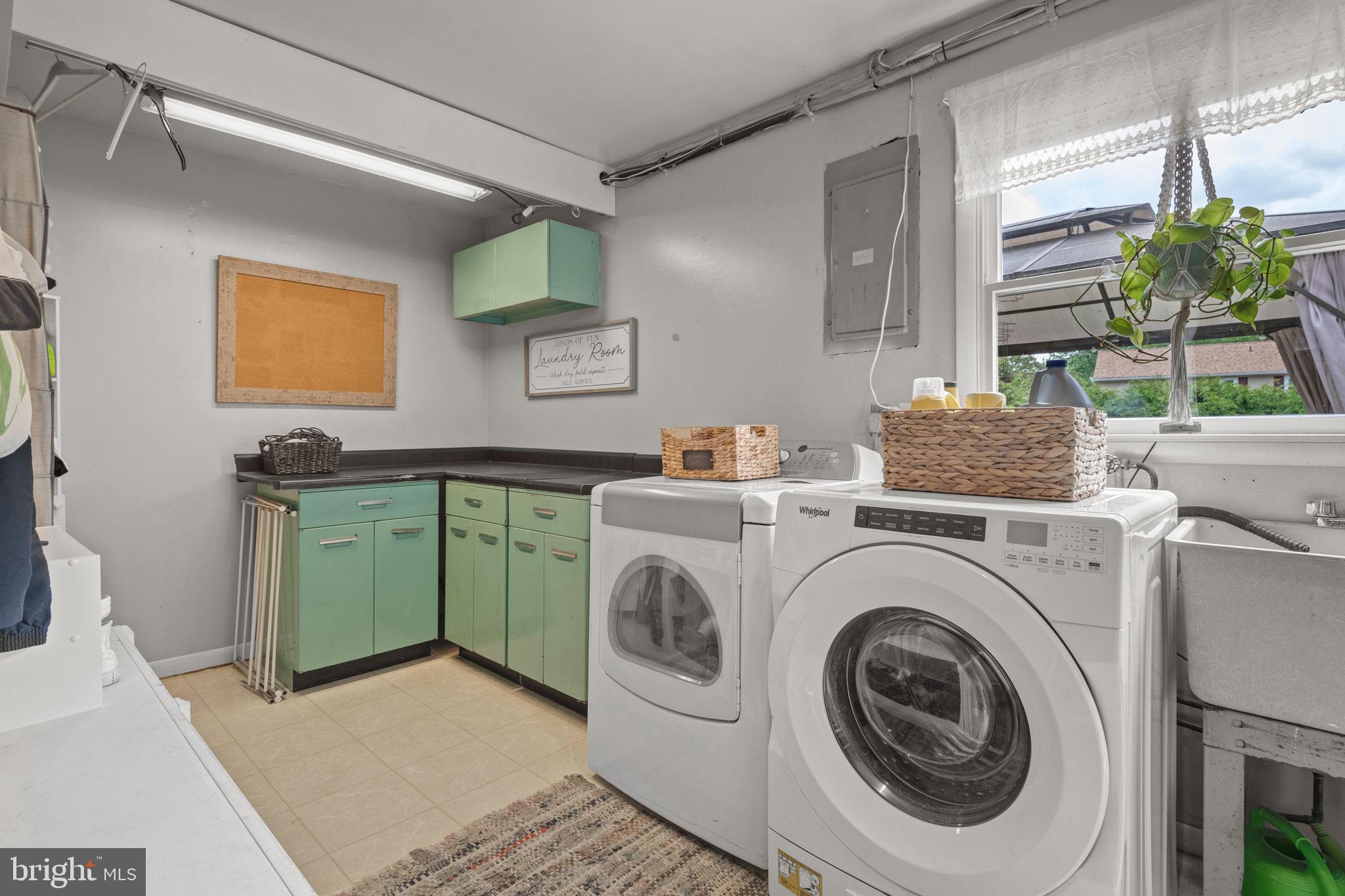 1818 Longview Drive Lancaster, PA 17601 - Photo 29 of 49 a utility room with dryer and washer