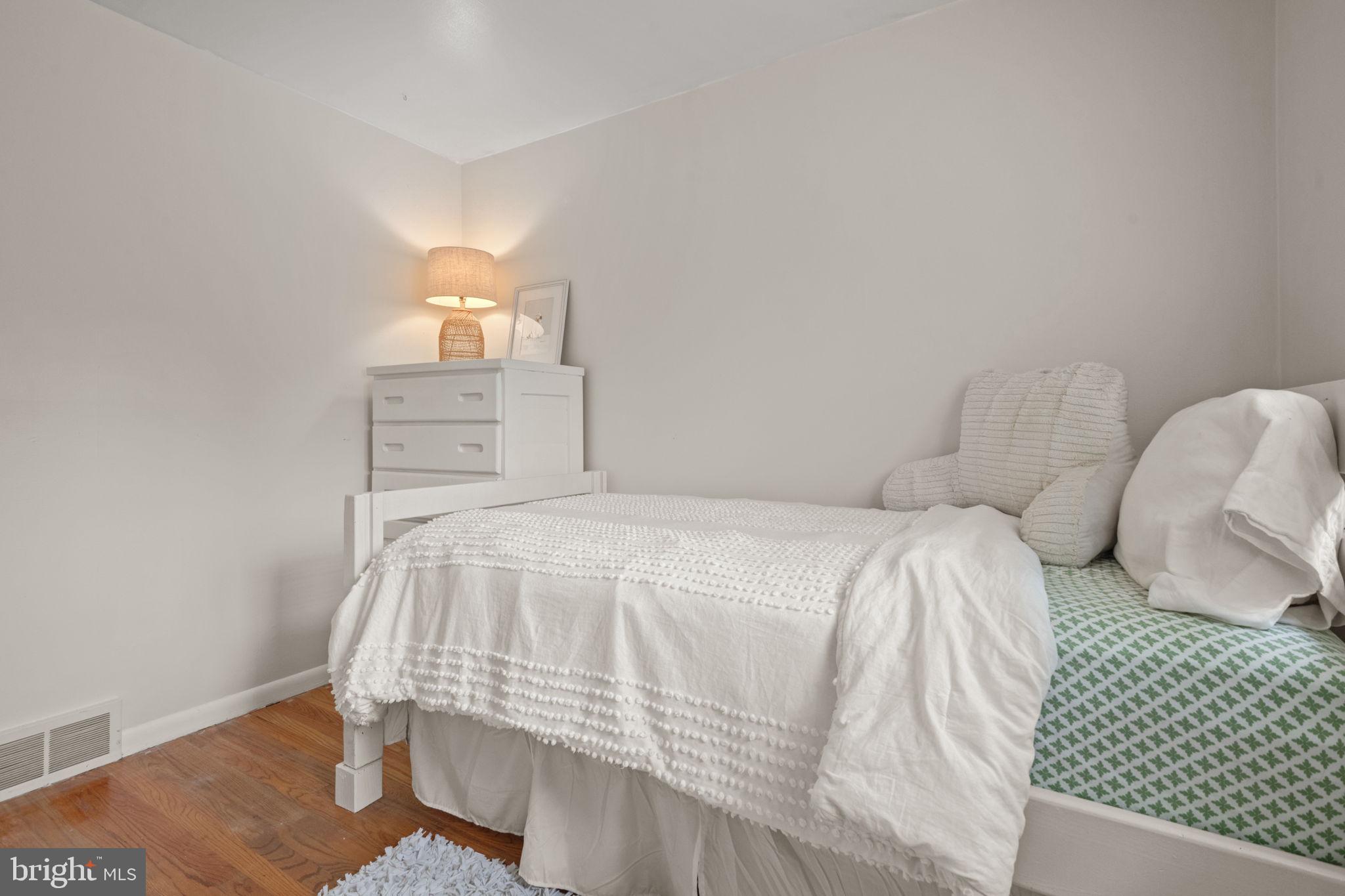 1818 Longview Drive Lancaster, PA 17601 - Photo 38 of 49 a bedroom with a bed and a window