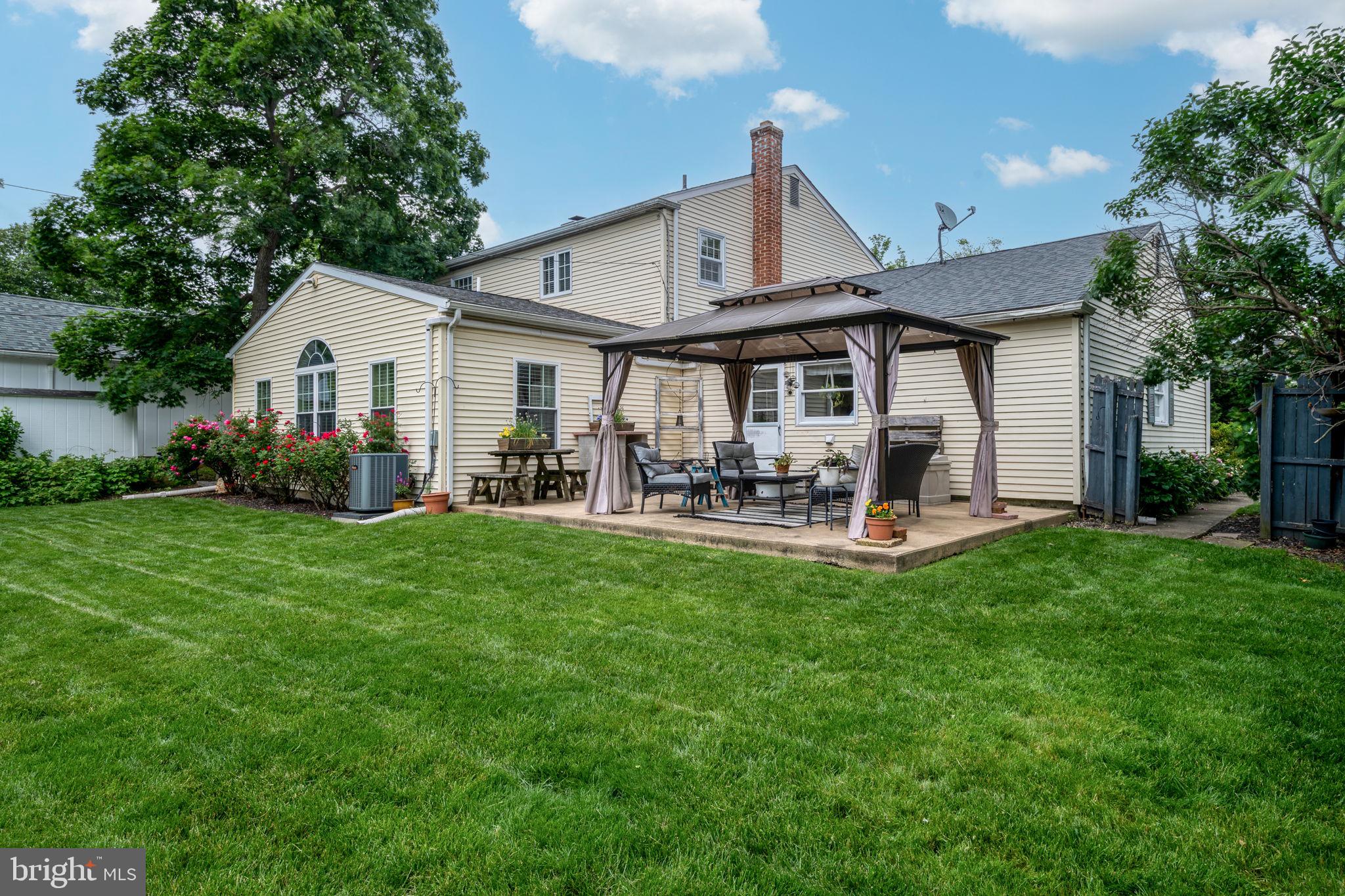 1818 Longview Drive Lancaster, PA 17601 - Photo 39 of 49 a front view of a house with patio