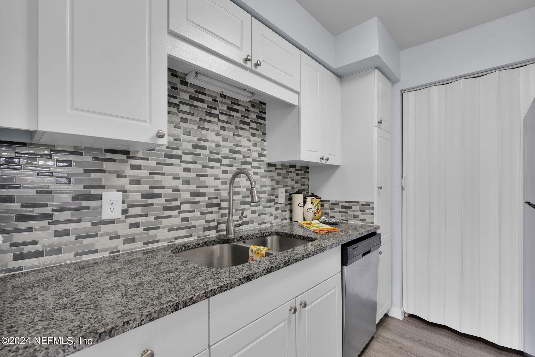 10200 Belle Rive Boulevard, Unit 254 Jacksonville, FL 32256 - Photo 20 of 59 19-web-or-mls-10200 Belle Rive_019