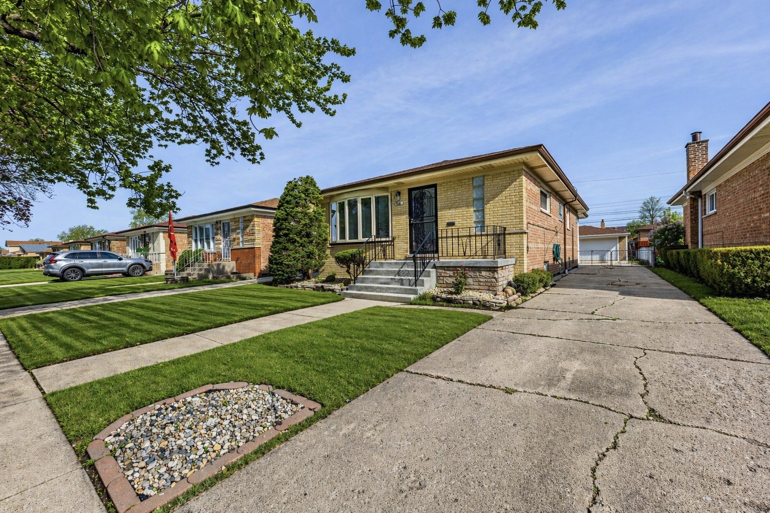 4236 West 78th Street Chicago, IL 60652 - Photo 2 of 30