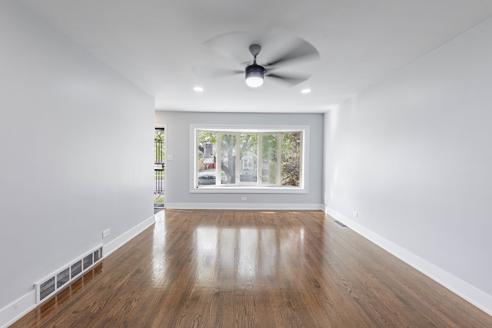 4236 West 78th Street Chicago, IL 60652 - Photo 4 of 30