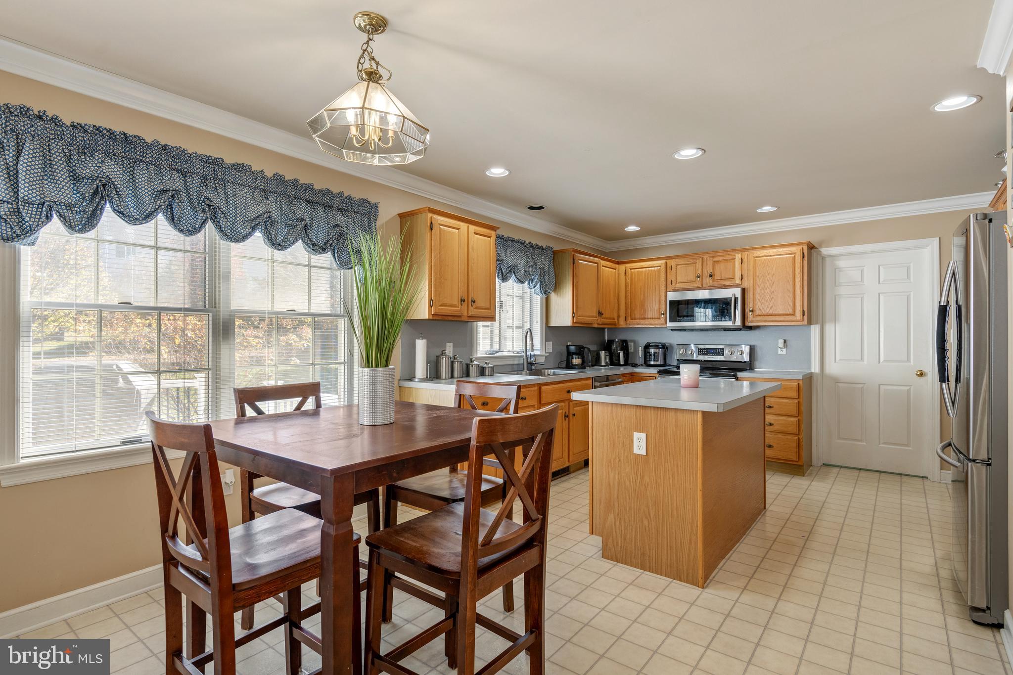 735 Oxford Road Lancaster, PA 17601 - Photo 10 of 42 Gallery Image 10