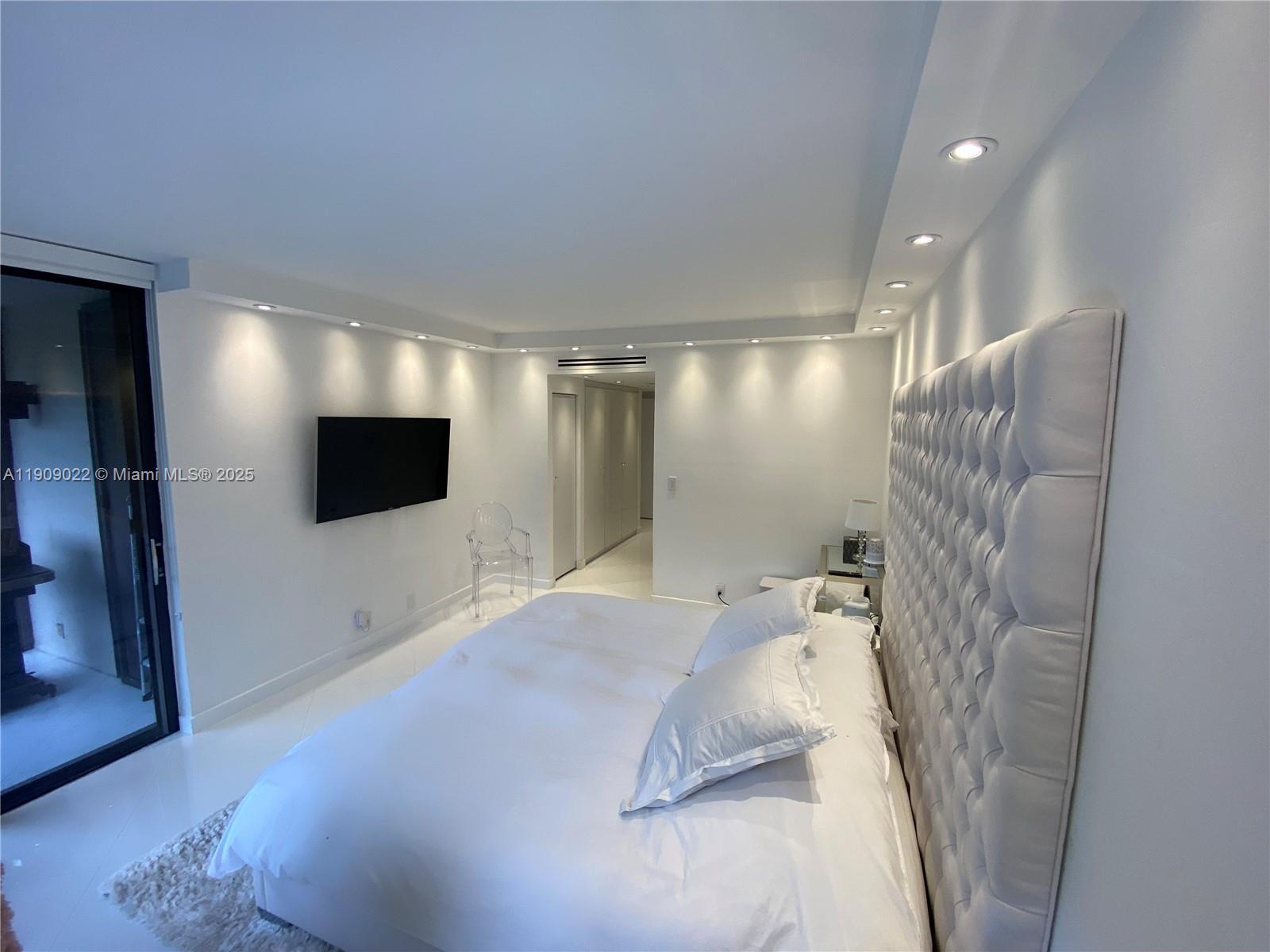 121 Crandon Boulevard, Unit 351 Key Biscayne, FL 33149 - Photo 8 of 15 a view of a livingroom with furniture