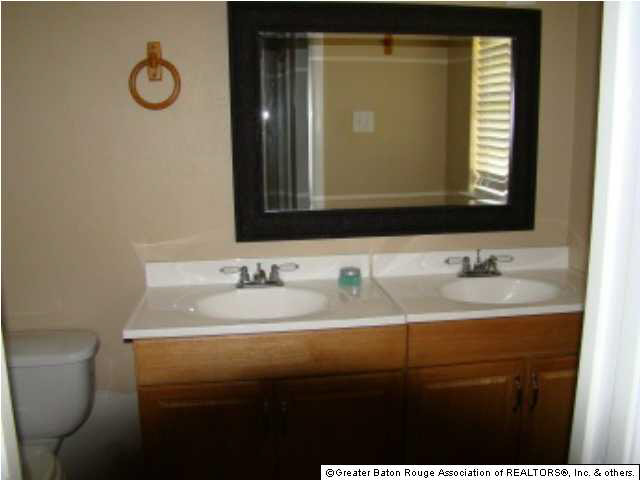 9244 Drew Court Baton Rouge, LA 70809 - Photo 7 of 10 Gallery Image 7