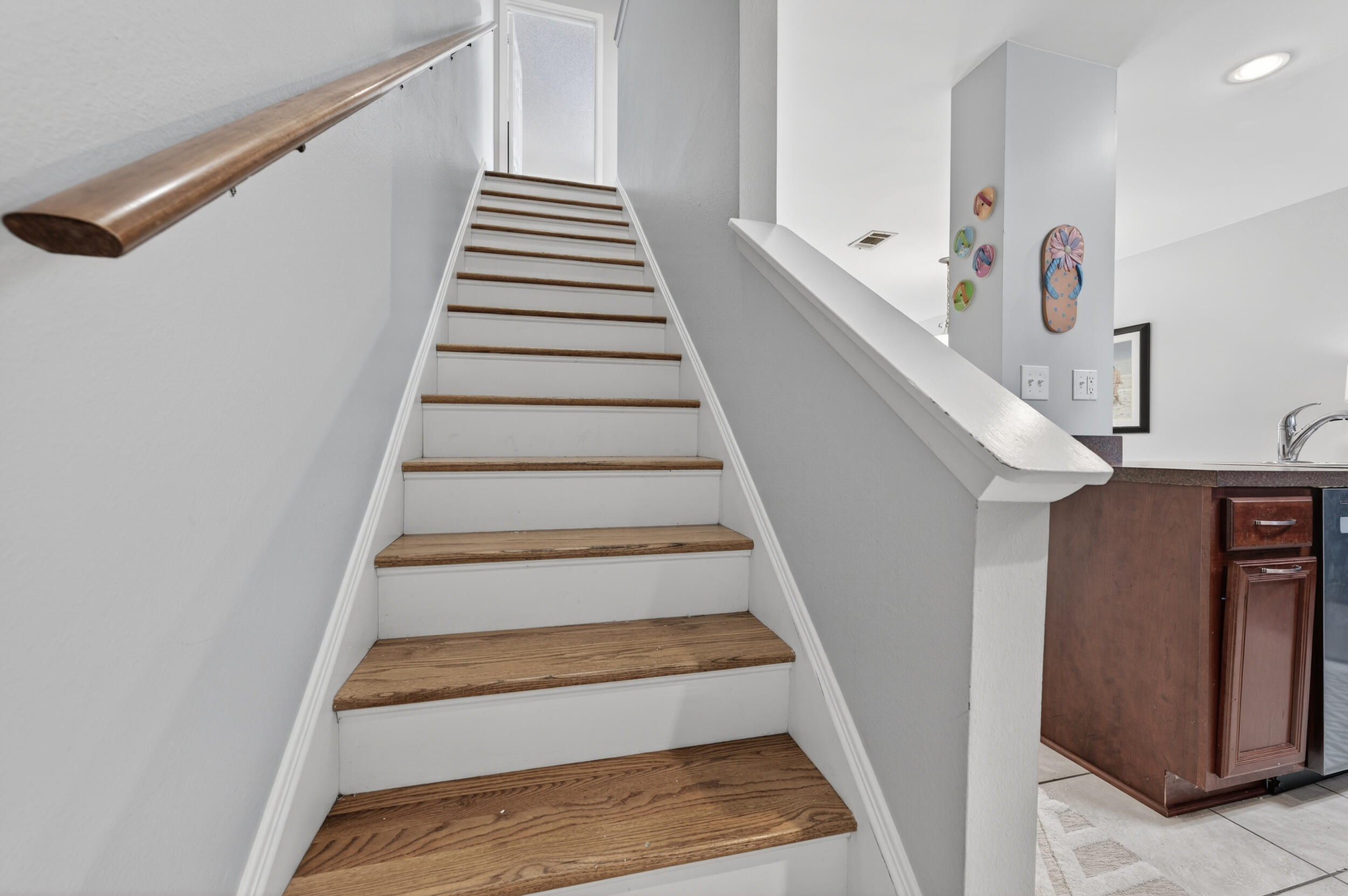 17620 Front Beach Road, Unit BB6 Panama City Beach, FL 32413 - Photo 20 of 47 a view of entryway