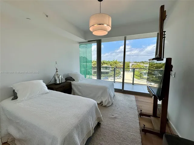 $5,590,000 | 350 Ocean Drive, Unit 406N, Key Biscayne, FL 33149