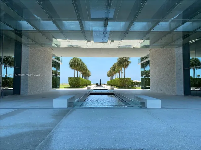 $5,590,000 | 350 Ocean Drive, Unit 406N, Key Biscayne, FL 33149