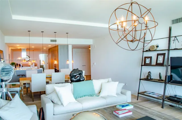 $5,590,000 | 350 Ocean Drive, Unit 406N, Key Biscayne, FL 33149