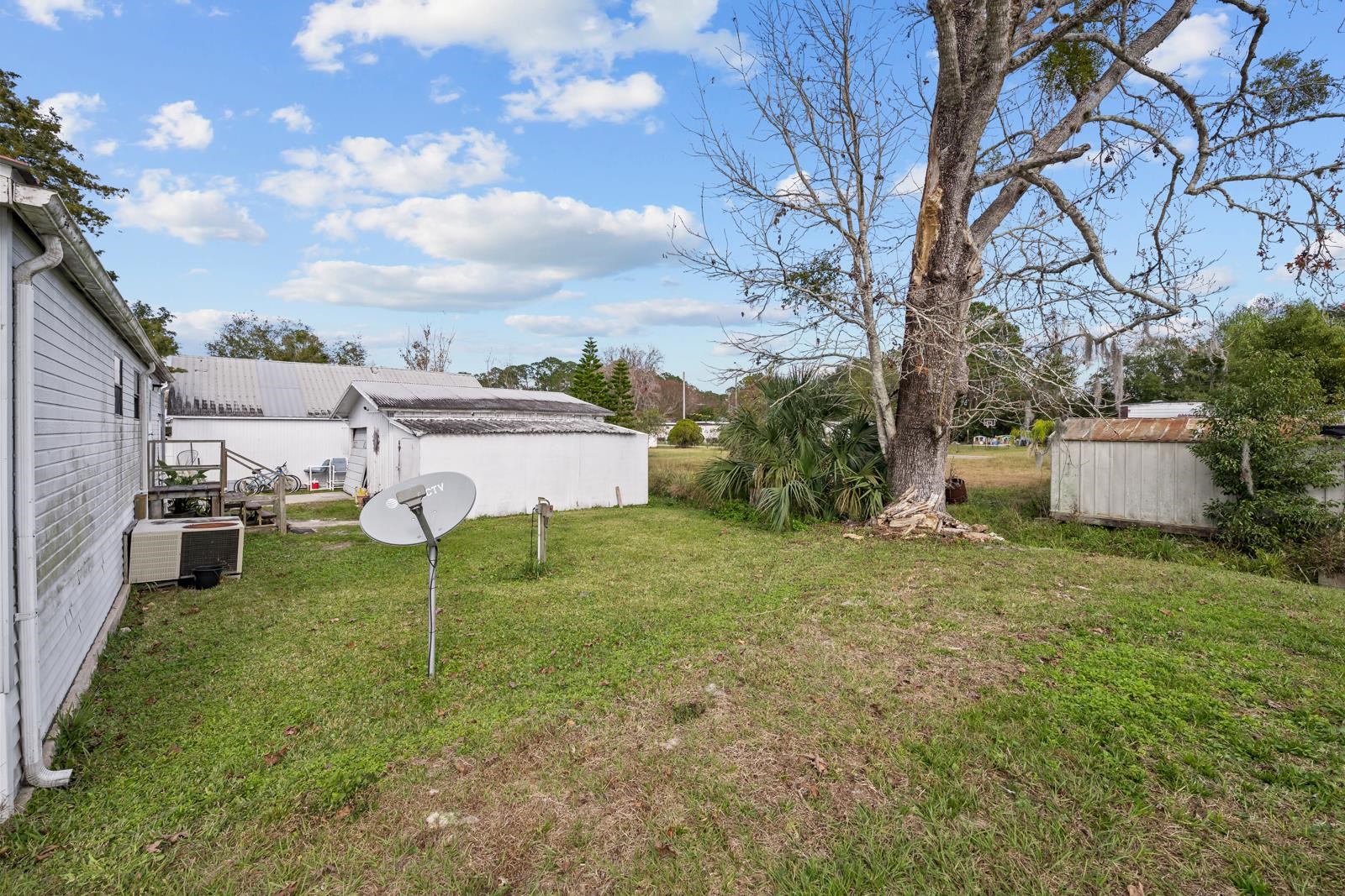 106 Lake Lane Crescent City, FL 32112 - Photo 17 of 25