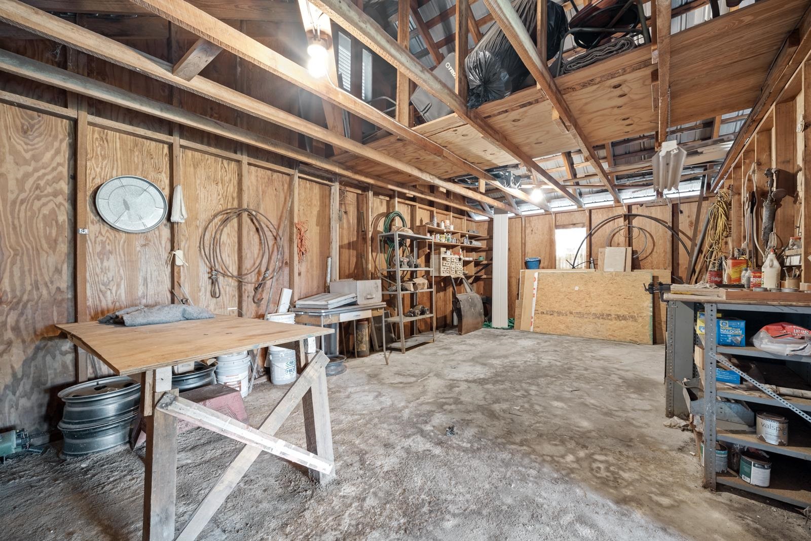 106 Lake Lane Crescent City, FL 32112 - Photo 22 of 25 a view of a chairs and table in a room