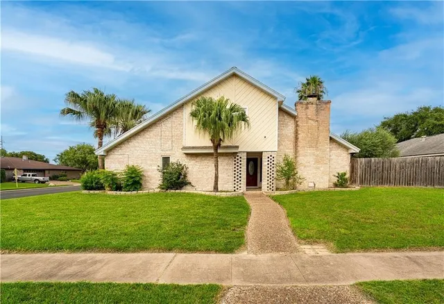 $299,900 | 5202 Wentworth Drive, Corpus Christi, TX 78413