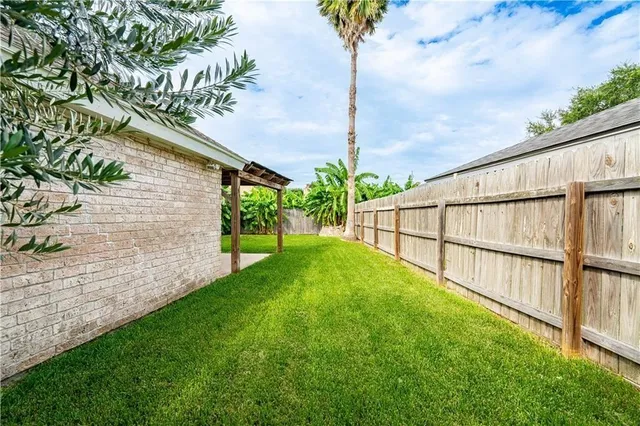 $299,900 | 5202 Wentworth Drive, Corpus Christi, TX 78413