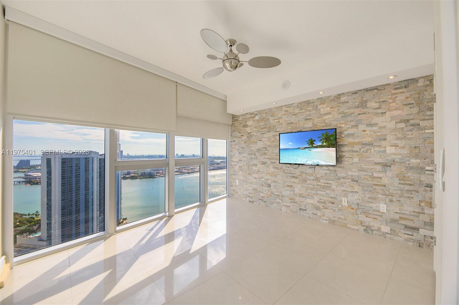 465 Brickell Avenue, Unit 4301 Miami, FL 33131 - Photo 24 of 45