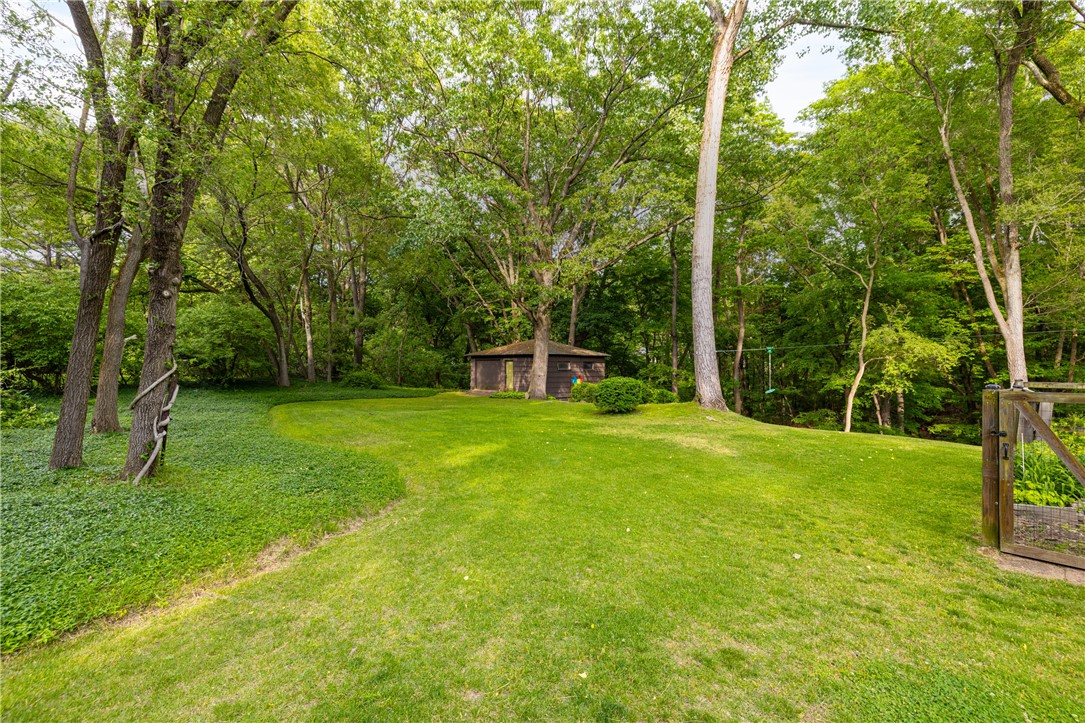 160 Wisner Road Irondequoit, NY 14622 - Photo 38 of 40