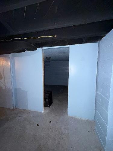 15427 Patton Street Detroit, MI 48223 - Photo 7 of 31