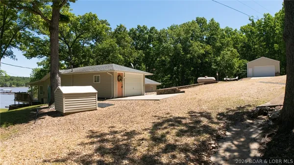 $399,900 | 30850 Settlers Lane, Edwards, MO 65326