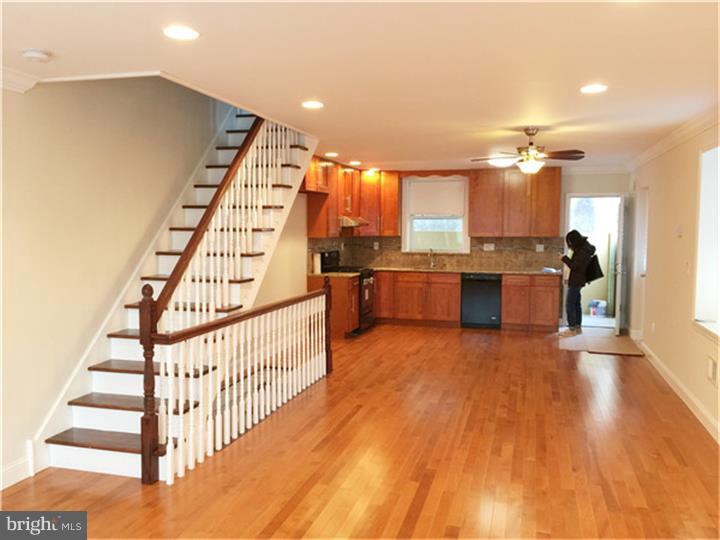 725 Tasker Street Philadelphia, PA 19148 - Photo 3 of 12 Gallery Image 3