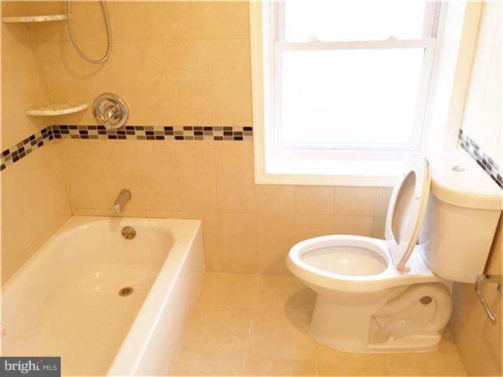 725 Tasker Street Philadelphia, PA 19148 - Photo 10 of 12 Gallery Image 10