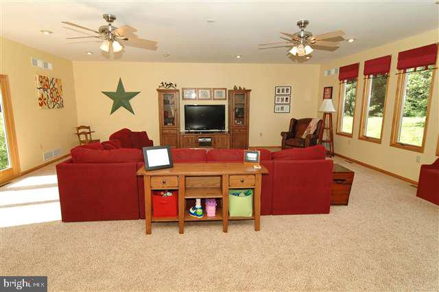 621 Beinhower Road Etters, PA 17319 - Photo 7 of 21 Gallery Image 7