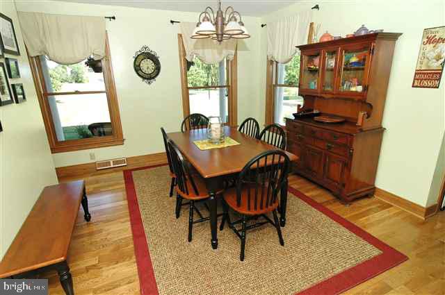 621 Beinhower Road Etters, PA 17319 - Photo 8 of 21 Gallery Image 8