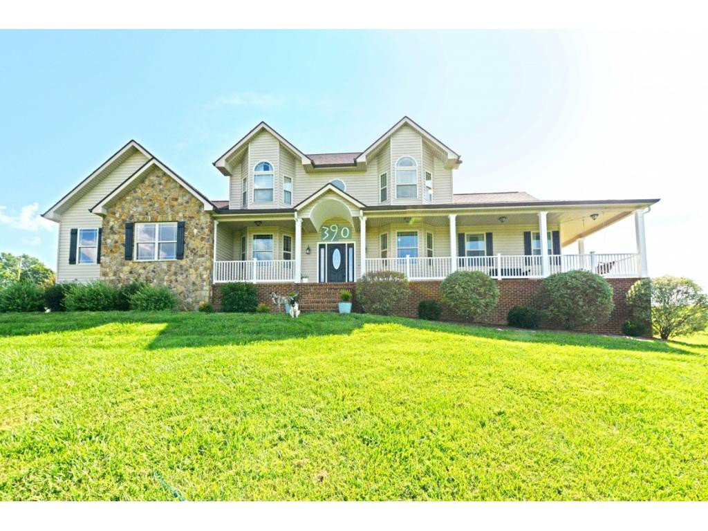390 Calico Road Afton, TN 37616 - Photo 3 of 34 Photo 3