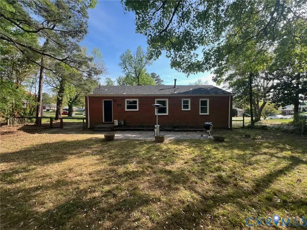 $319,900 | 302 Hummingbird Road, Richmond, VA 23227