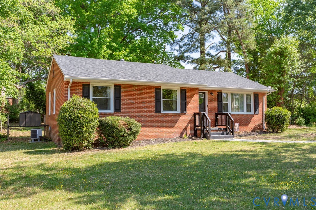 302 Hummingbird Road Richmond, VA 23227 - Photo 2 of 36